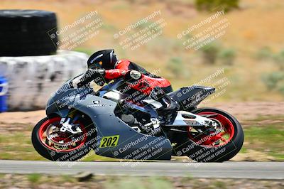 media/Apr-13-2025-TrackXperience (Sun) [[fb1ef998a6]]/Level 3 (Advanced)/Turn 2 (Session 5)/